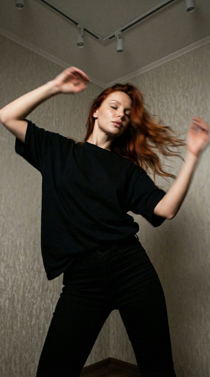 Example result: Mid-motion with blurred hands